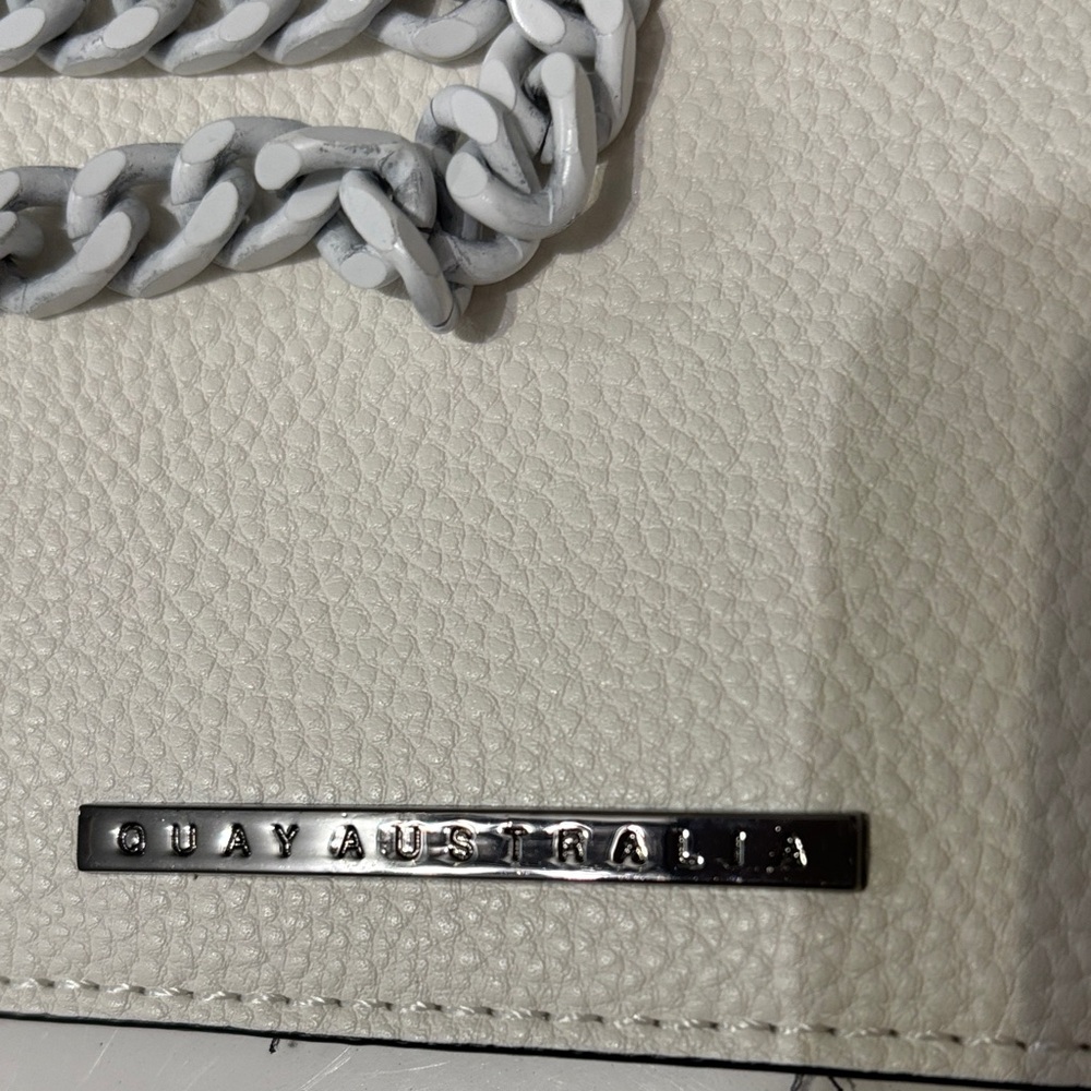 Quay Australia Smoky Transparent Tote with Black and White Straps - Picture 8 of 9